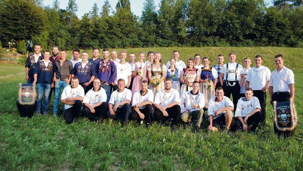 Fünf Landwirtinnen u Fünf Landwirtinnen und 30 Landwirte erhielten das Abschlussdiplom.