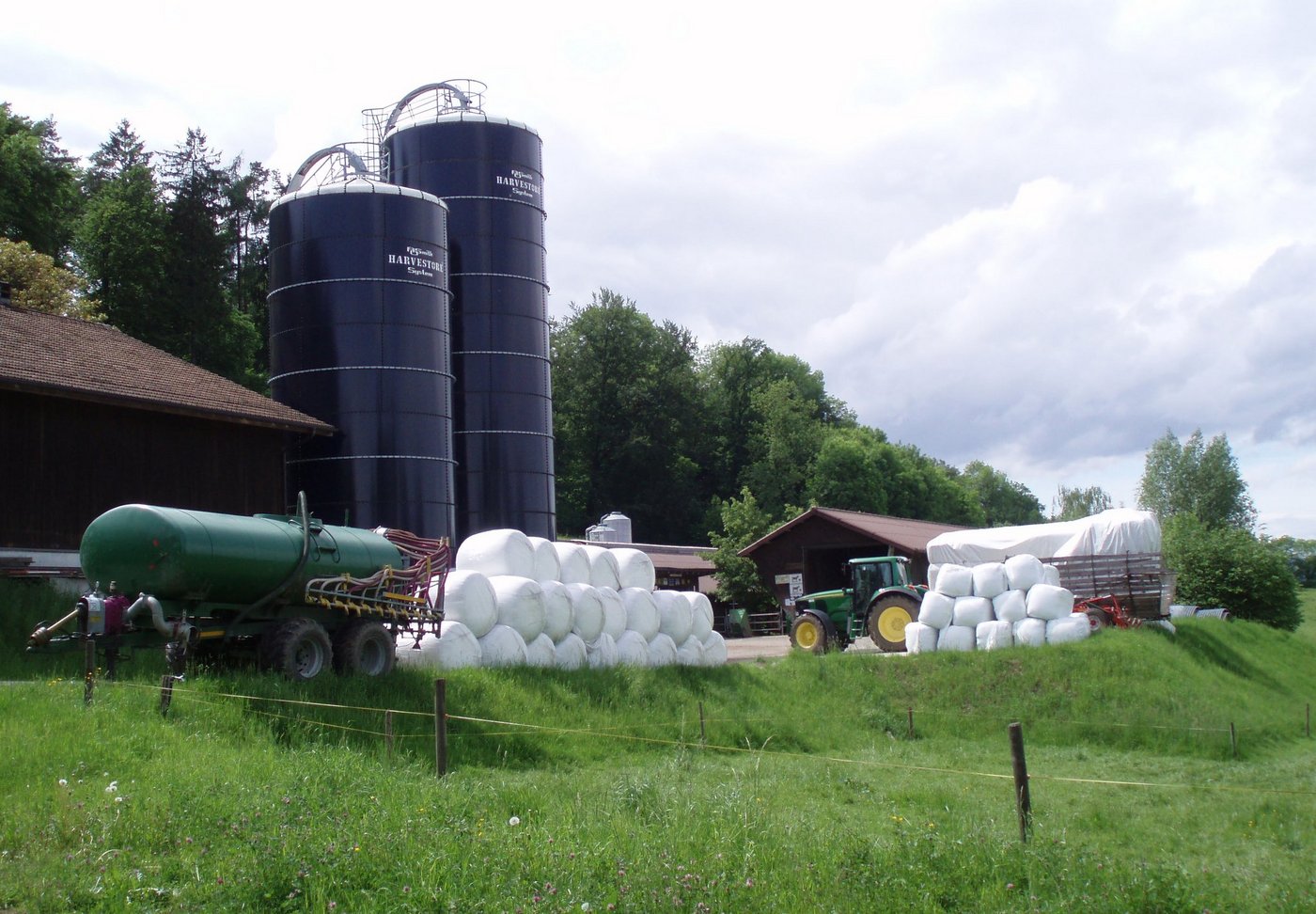 Die OECD attestiert der Schweiz Fortschritte beim Abbau von marktverzerrenden Beihilfen und namentlich bei Anpassungen des Systems der Direktzahlungen, wie sie in der neuen Agrarpolitik 2014-17 vorgesehen sind. (Bild: BauZ)