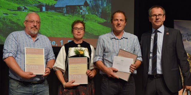 Die Preisträger in der Kategorie Hartkäse. (Bilder Stefanie Giger)