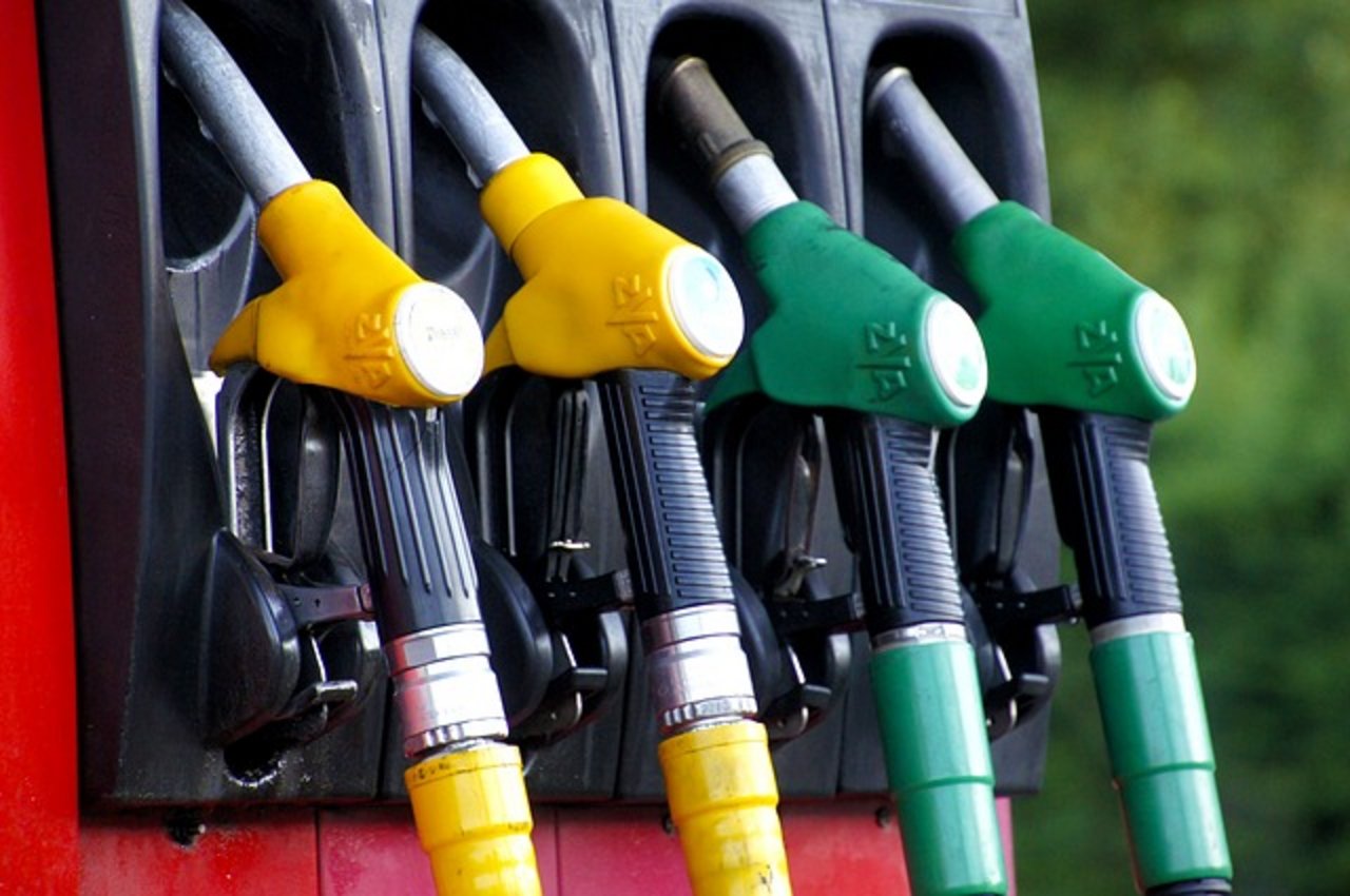 Die Mineralölsteuer auf Treibstoffen (Benzin, Diesel) wird auf den Normverbrauch rückerstattet. (Bild pixabay)
