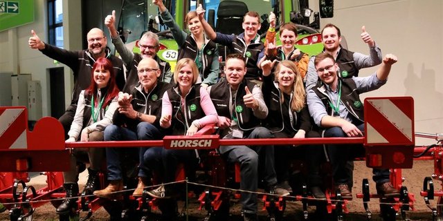 Der Spass soll nicht zu kurz kommen: Agrarscouts erleben ihre Ausbildung und den Einsatz in der Gruppe nicht zuletzt deshalb als bereichernd, weil sie sich untereinander austauschen können. (Bilder mg)