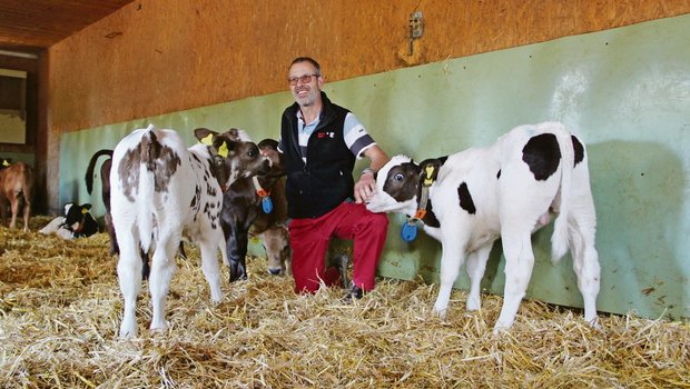 Franz Hagenbuch ist Munimäster und Swiss-Beef-CH-Präsident. Als solcher verlangt er von Swissgenetics, dass bei den Fleischrassenstieren leichtere und frühreife Stiere ausgewählt werden.(Bild Sebastian Hagenbuch)