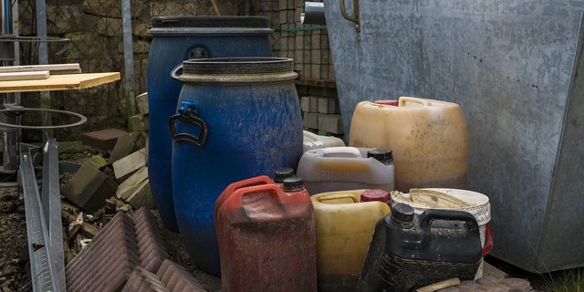 Paraquat ist gemäss Public Eye akut toxisch und in Entwicklungsländern ein beliebtes Mittel, um Selbstmord zu begehen. (Symbolbild FelixMittermeier / Pixabay)