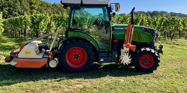 Der Fendt 211V Vario, Jahrgang 2021 – ein Kleintraktor für den Weinbau. (Bild: Jürg Vollmer)