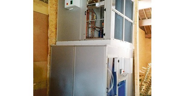 Heutrocknungstower mit Ent-feuchter und Ventilator (Bild zVg)