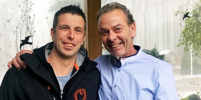 Gutes Beispiel einer Zusammenarbeit von Landwirtschaft und Gastronomie: Urs Bryner (li, Brynerhof) und Roland Lämmli (re, Maiengrün Restaurant) (bva)