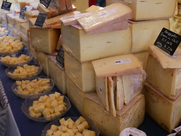 Die präsentierten Käsespezialitäten wurden in regionalen gewerblichen Käsereien hergestellt. (Bild zVg)