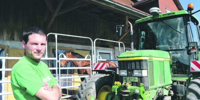 Stefan Baumann kaufte mit der Starthilfe seinen Eltern das Inventar ab. Ausserdem ermöglicht ihm diese, seinen Betrieb zu entwickeln. So etwa mit dem Bau von Pferdepensionsboxen. (Bilder Jasmine Baumann/zVg)