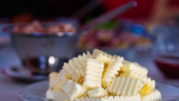 Auch 2021 wird Butter importiert. Damit falle das Butterloch als Argument in Milchpeis-Verhandlungen weg, meint Big-M. (Bild PHOTOGRAPHY-toporowski/Pixabay)