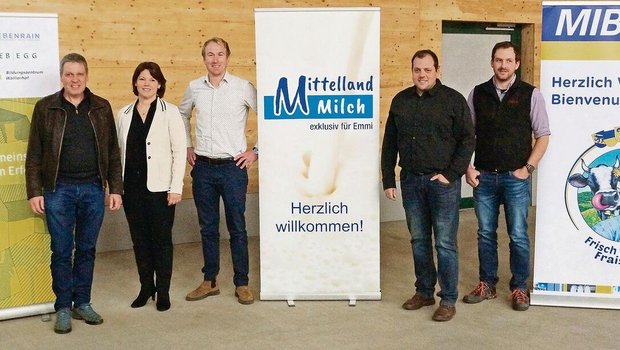 Referenten am Nordwestschweizer Milchtag (v. l.): Herbert Schmid, LZ Liebegg; Sara Hesseling, Emmi; Michael Sutter, Betriebsleiter; Marcel Bühler, Melior; Matthias Lins, Fütterungsberater aus Feldkirch (A).