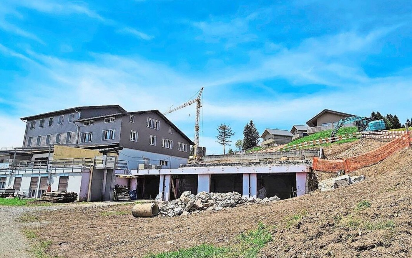 Die Alpkäserei auf Rigi First wird unmittelbar neben dem Restaurant Bärenstube erstellt. 