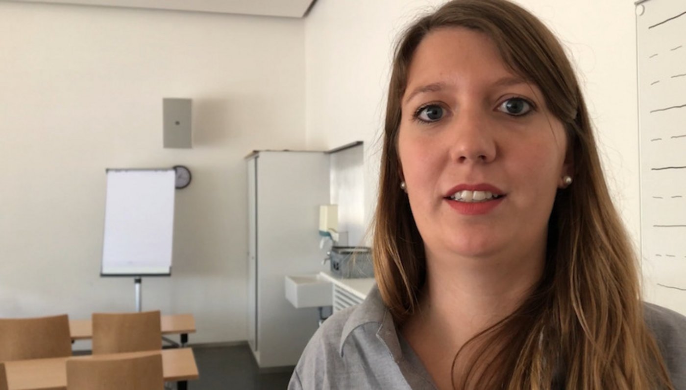 Kälberkurs nur für Frauen: Anna Dittli bildet mit ihrer Idee die Realität auf den Betrieben ab. (Bild et)