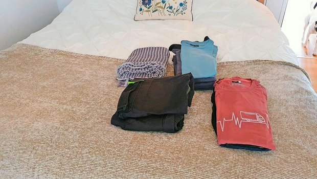 Gewaschen, zusammeng Gewaschen, zusammengefaltet und erst noch aufs Bett gelegt: Viele Mütter bieten ihren daheim lebenden Kindern auch im Erwachsenenalter einen umfassenden Haushaltsservice an.