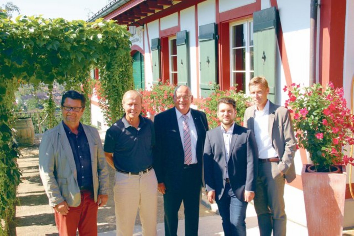 Die Fassade der Trotte am Strickhof-Standort in Wülflingen ist denkmalgeschützt. Die Renovation im Gebäudeinneren führte unter anderem zur Installation von zahlreichen Stahltanks. (Bilder cap)