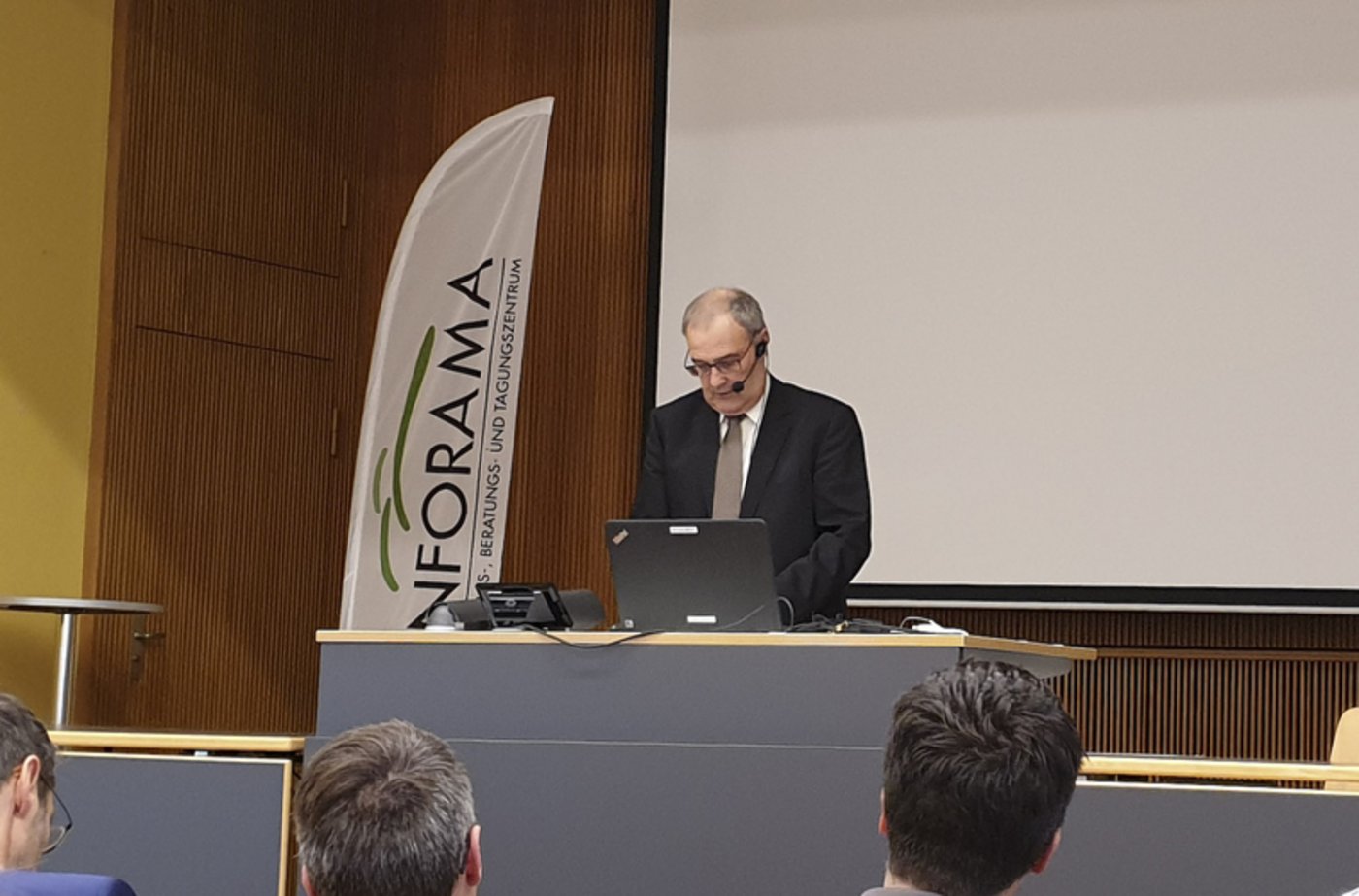 Guy Parmelin Guy Parmelin will digitale Möglichkeiten nutzen. (Bild lid)