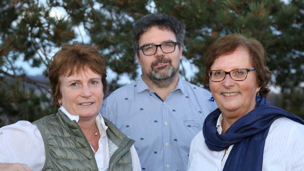 Die neue SchuB-Präsidentin Andrea Bory (l.) mit Vorgängerin Madeleine Murenzi und Andreas Reichmuth (Geschäftsstelle). (Bild lid)