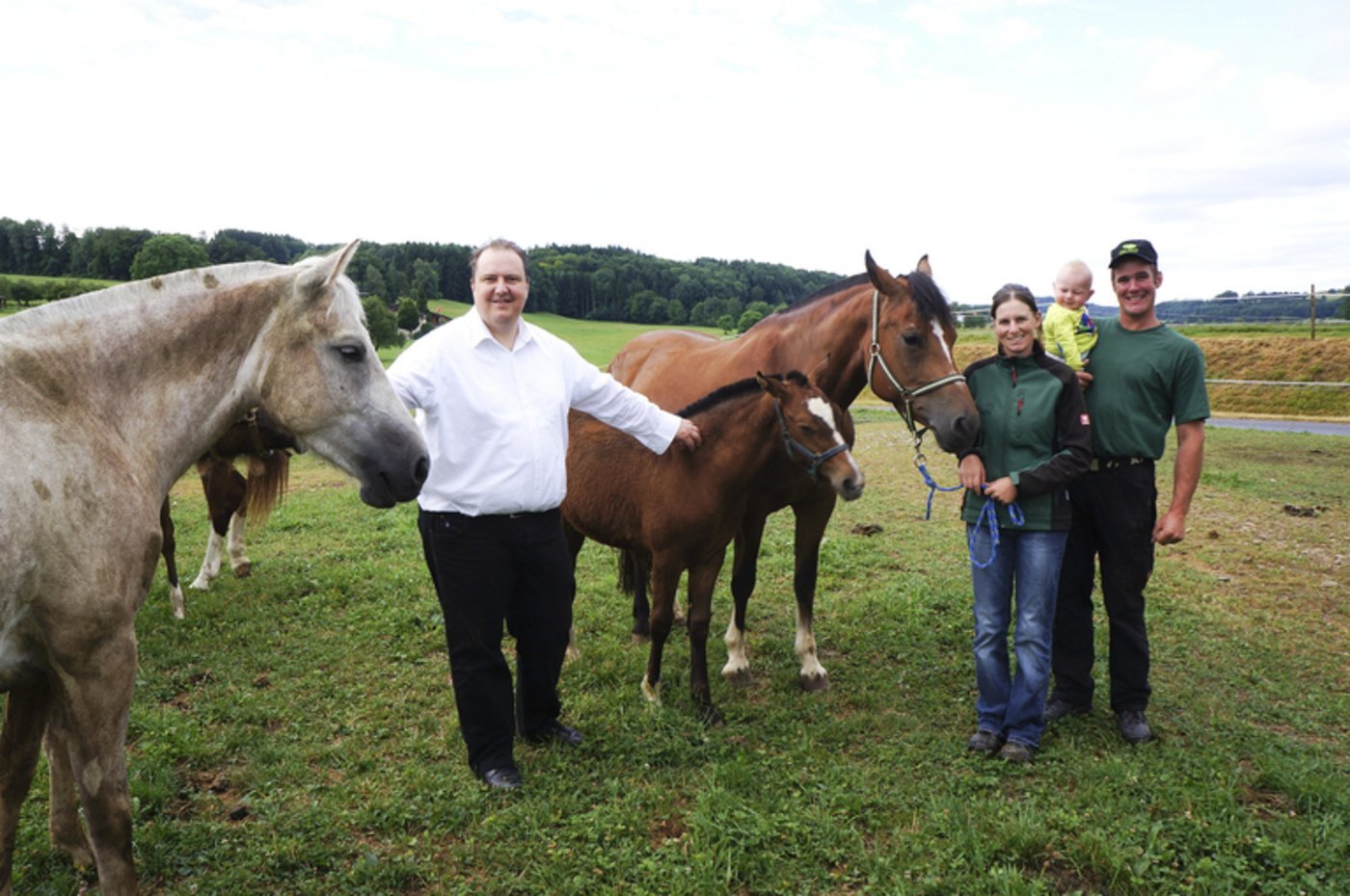 Roman Kalberer sowie Manuela und Albert Kuster mit Sohn Andrin (von links) arbeiten eng zusammen. 