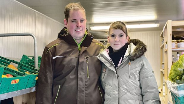 Sabrina Gutknecht betreibt auf dem elterlichen Betrieb einen Hofladen. Auch ihr Partner könnte sich das an seinem Standort in Murten vorstellen, wenn Aufwand und Ertrag stimmen.