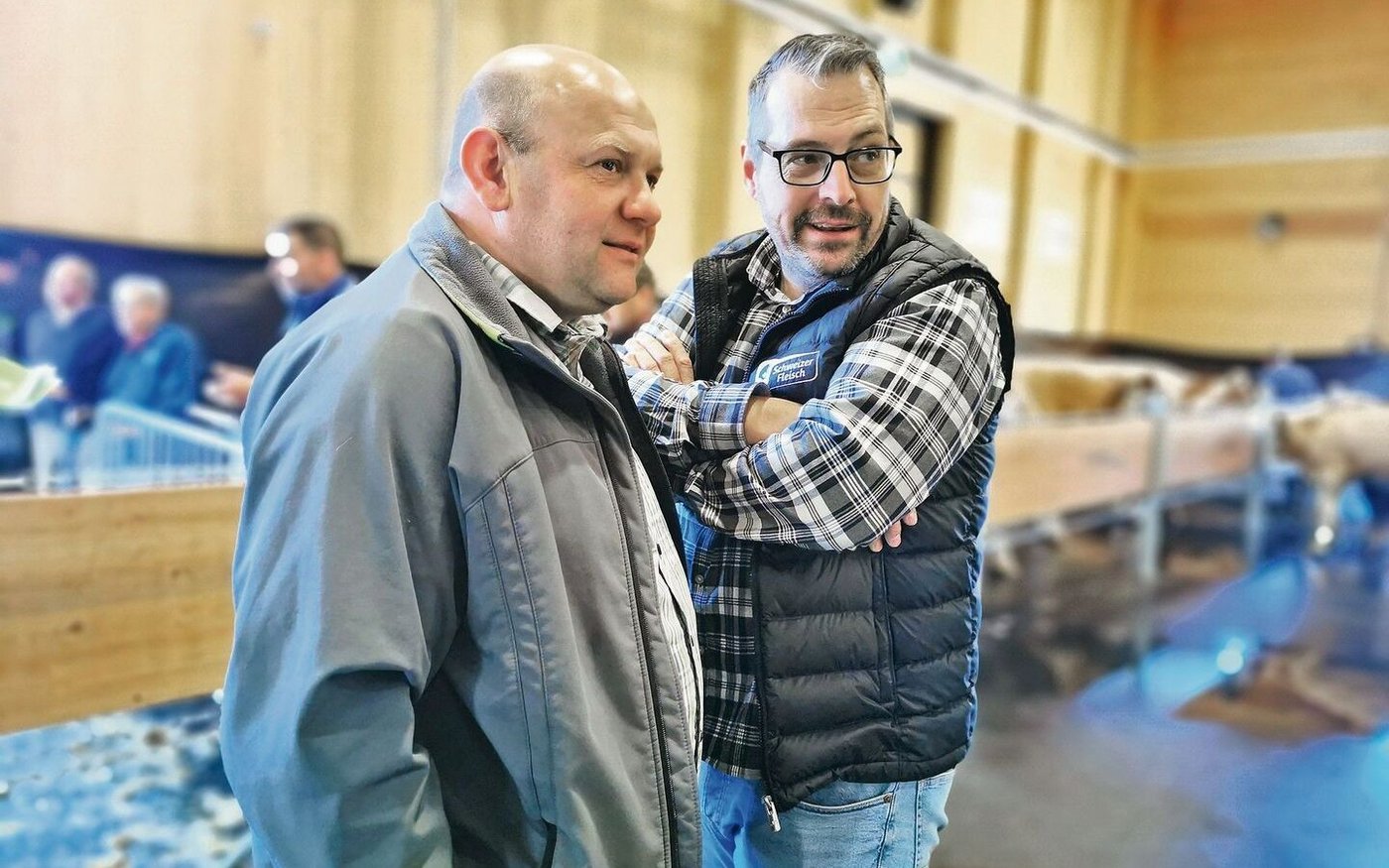 Zwei Marktkenner: Stefan Muster (links) und Ernst Wandfluh wissen, wie der Handel läuft.