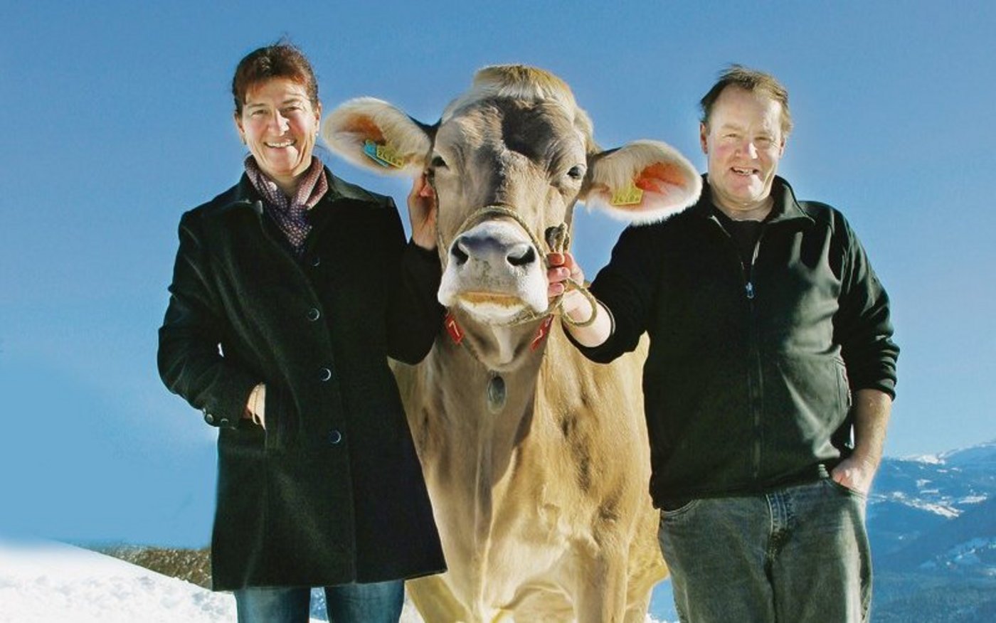 Adrian Arpagaus mit seiner Jongleur Elisa Anfang 2017. (Bild cap)