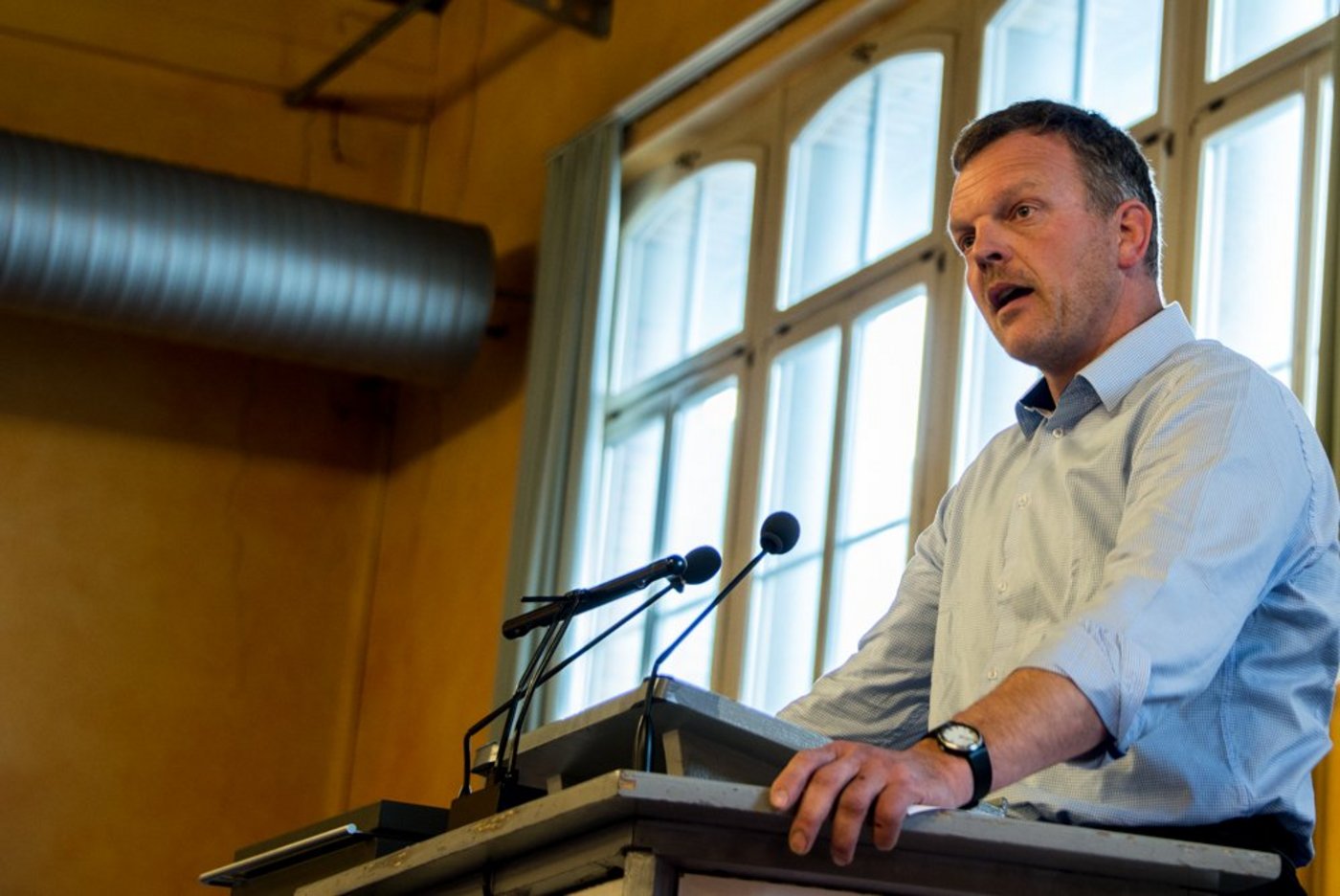 Kann sich über die Unterstützung der Delegierten freuen: Lüthi betont, dass es um die Sache, nicht um die Person gehen soll. (Bilder Hansjürg Jäger/Peter Fankhauser)