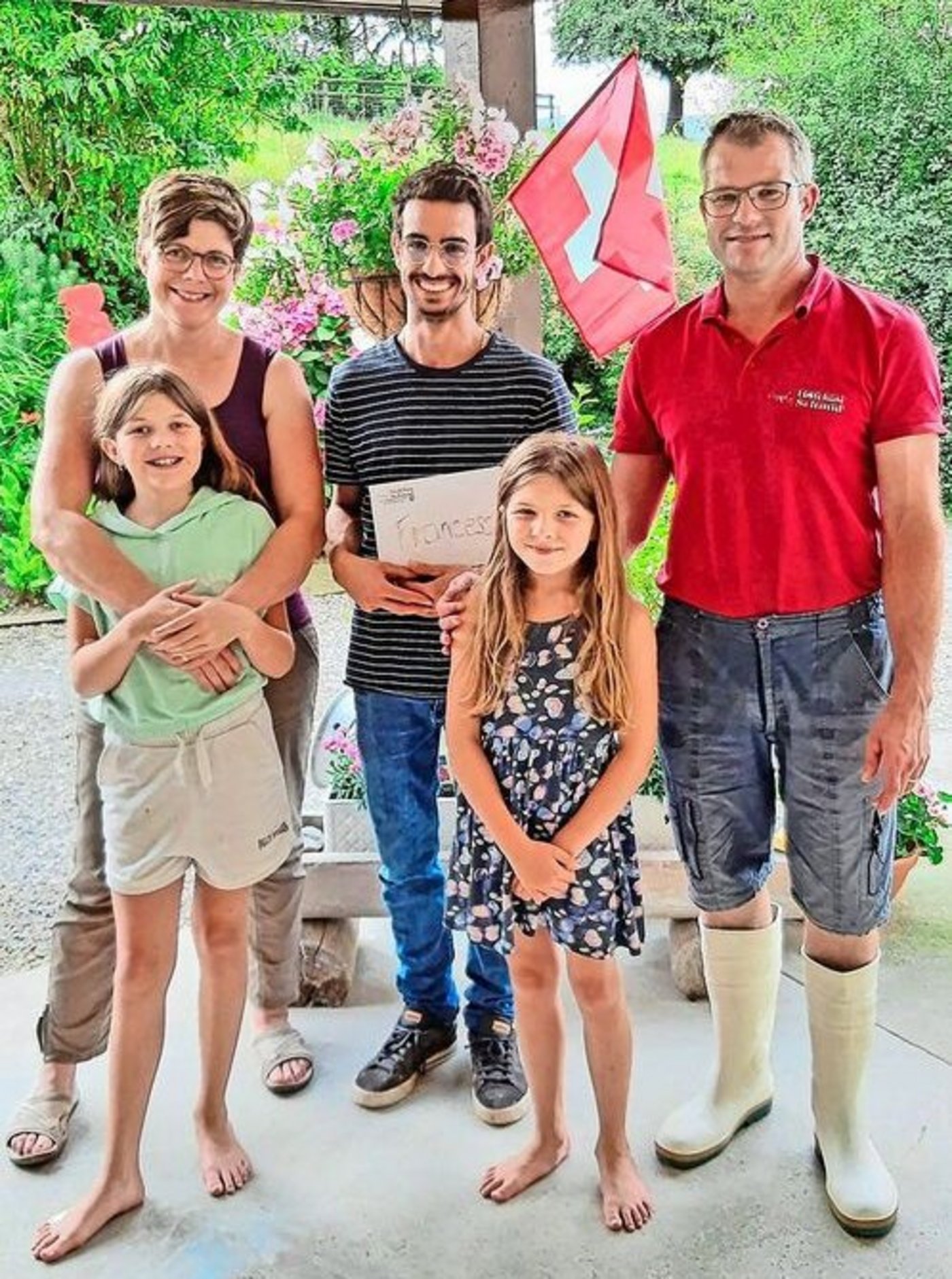 Francesco De Benedetto (Mitte) war ein Jahr lang bei der Familie Schmid angestellt. Sein Traum ist es, Tierarzt zu studieren.