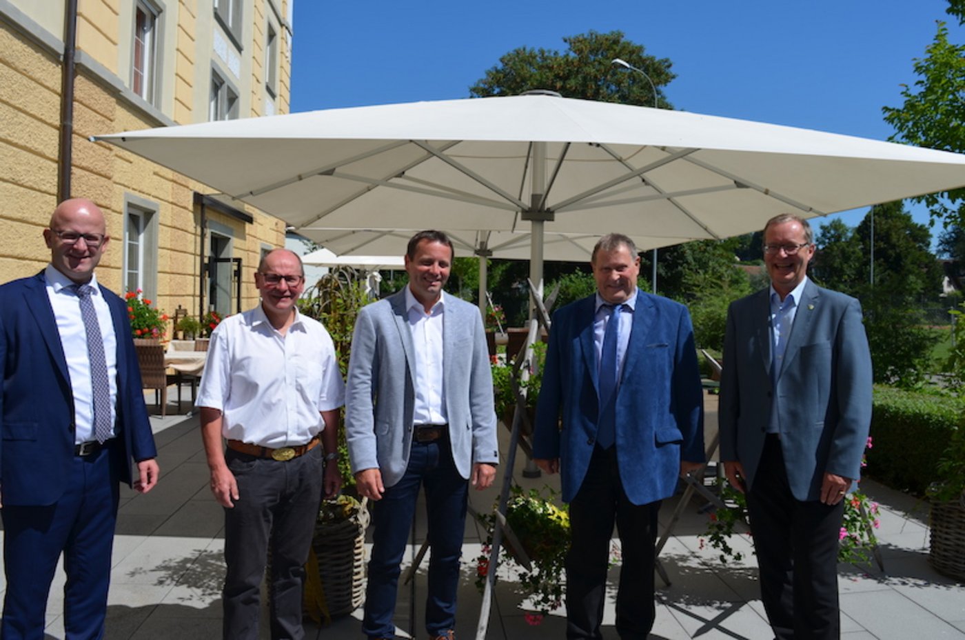 Der Verwaltungsrat (v.l.n.r.): Roger Hess, Josef Maier, Ueli Bleiker, der abtretende Markus Gubler und Walter Schönholzer. (Bild Isabelle Schwander)