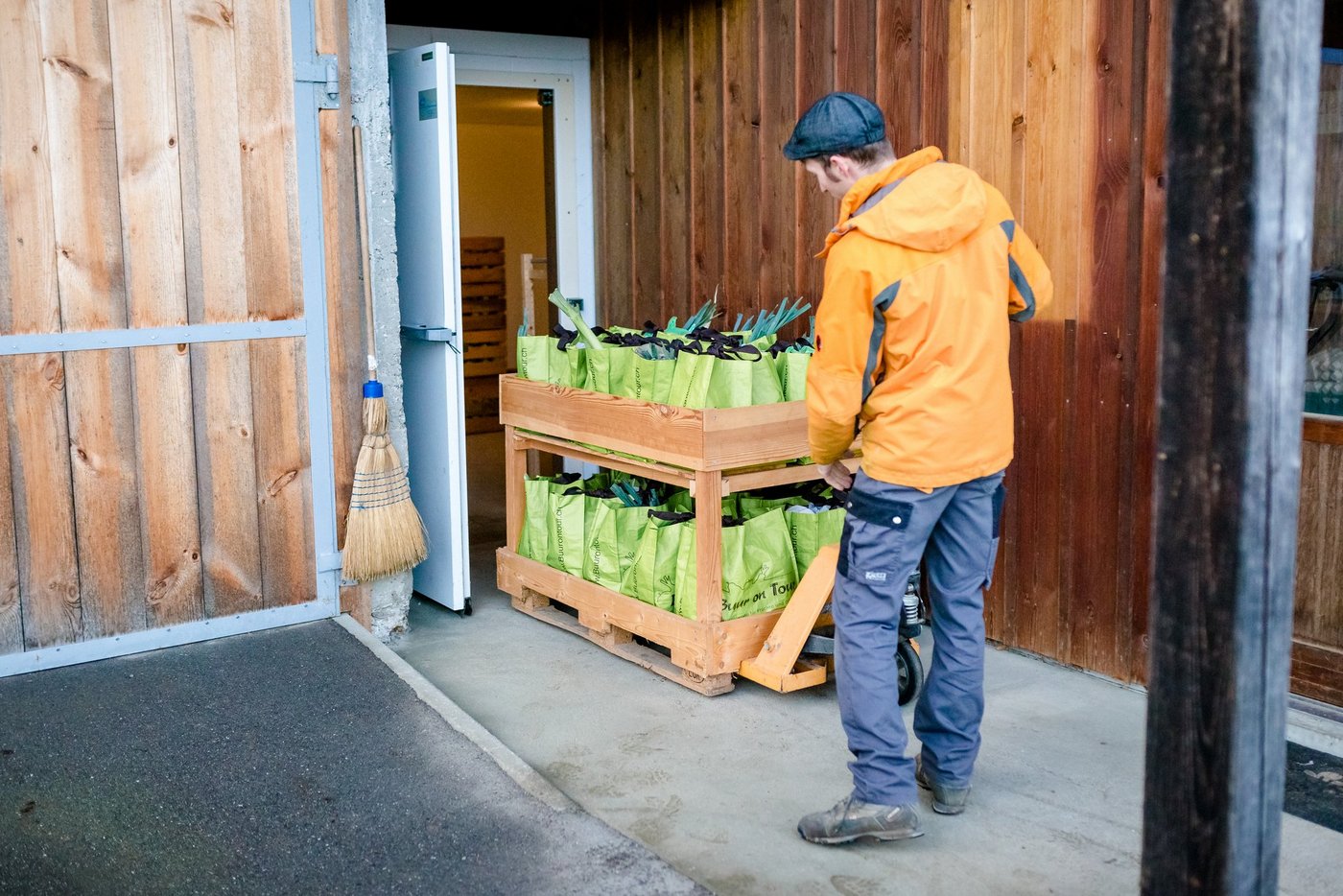 Bestellt werden kann, was Saison hat und aus der Region kommt. (Bilder Buur on Tour/André Ziegler)