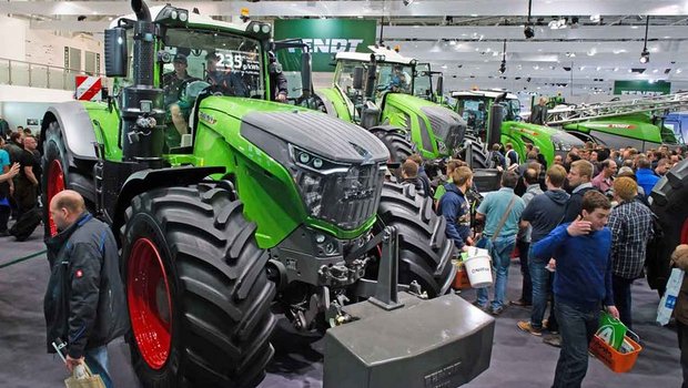Gross, grösser, am grössten: An der Agritechnica gibt es unter anderem die neuesten Traktoren zu sehen. (Bild DLG)