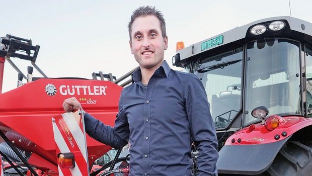 Matthias Heckenberger wurde mit seinen Verbesserungsmassnahmen beim Grünland zu «Deutschlands bestem Junglandwirt des Jahres 2015» gewählt. Bild: Beat Schmid