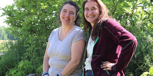 "Der Streik geht nicht gegen die Männer", stellen Andrea und Edith Plattner klar, "sondern für Anliegen von Frauen". (Bild Ruth Aerni