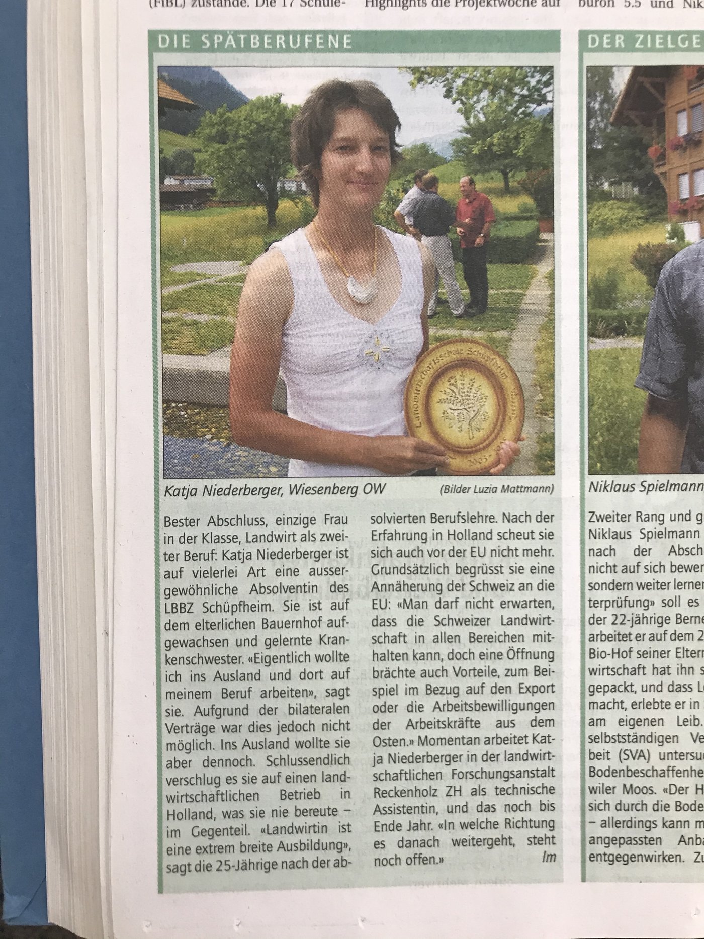 Katja Niederberger schloss 2005 als Klassenbeste Landwirtin EFZ in Schüpfheim ab. (Archivbild BauZ)