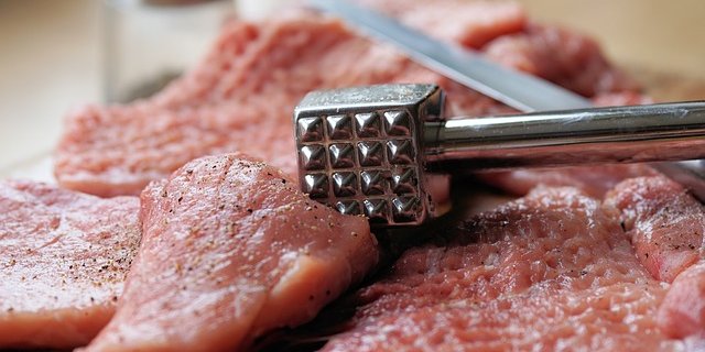 Mit der Sicherung guter Arbeitsbedingungen wollen die Sozialpartner der Metzgereibrache auch Nachwuchs gewinnen. (Bild Pixabay)