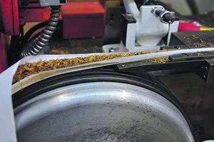 Ähnlich wie Kleinbrauereien produziert das Unternehmen Koch und Gsell ihre «Heimat»-Zigaretten in kleinen Mengen – dafür regional. (Bilder nb)