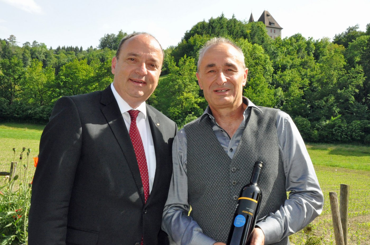 v.l.n.r. Dr. Markus Dieth, Landstatthalter; Johannes Muntwyler, Direktor des Circus Monti