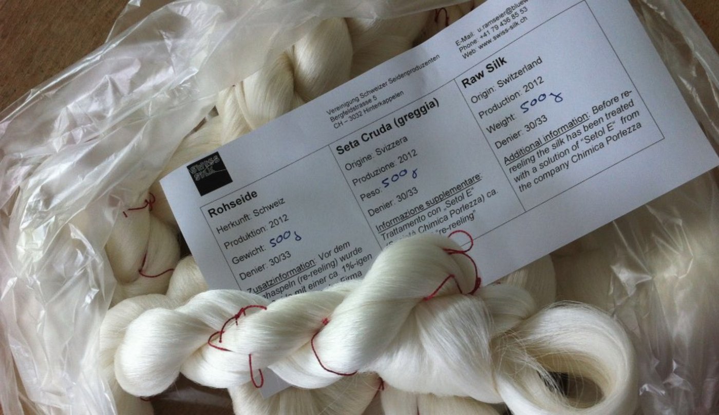 Aus neun Kilo Kokons kann etwa ein Kilo Rohseide hergestellt werden. (Bild Swiss Silk)