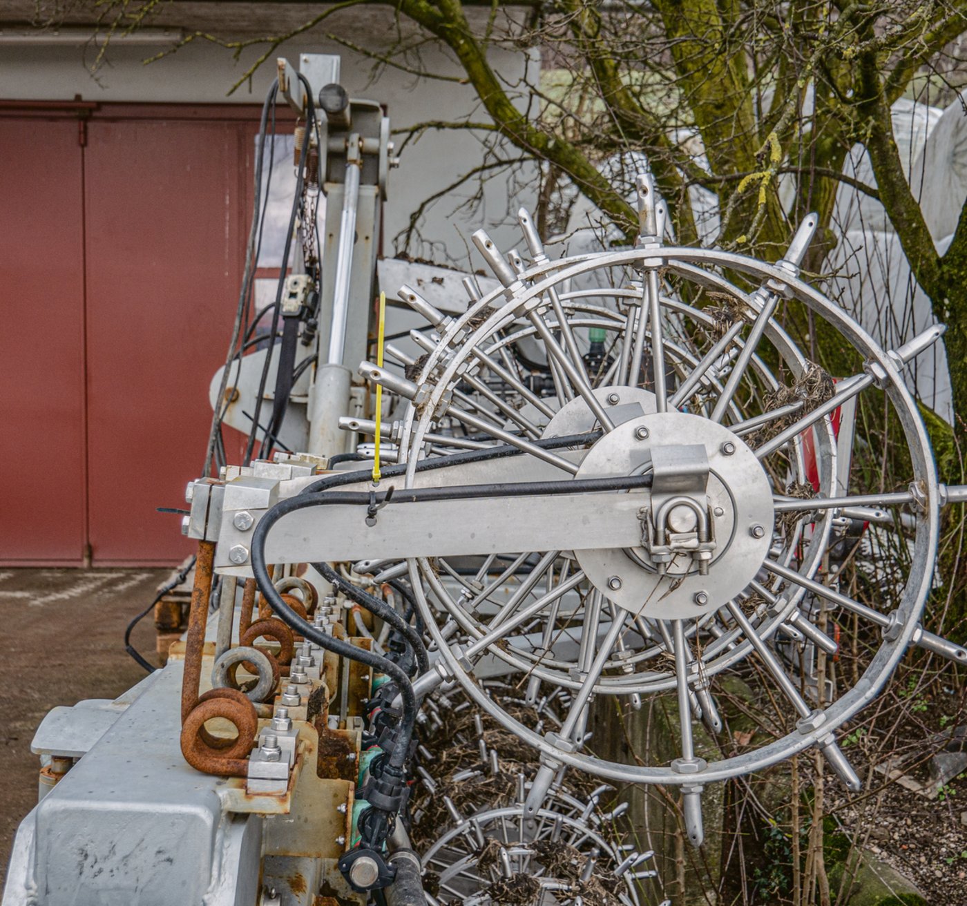 Auch mit dem Sternrad-Injektionsgerät für Cultan-Düngung kann Abwasser-Ammoniumsulfat ausgebracht werden.
