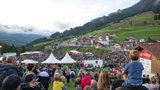 Unzählige Zuschauer versammelten sich in Sörenberg auf der Schönisei bei der Talstation der Rossweid-Gondelbahn. (Bild: Bruno Röösli)