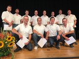 Die Truppe von der LIebegg, ganz in weiss. (Bild akr) 