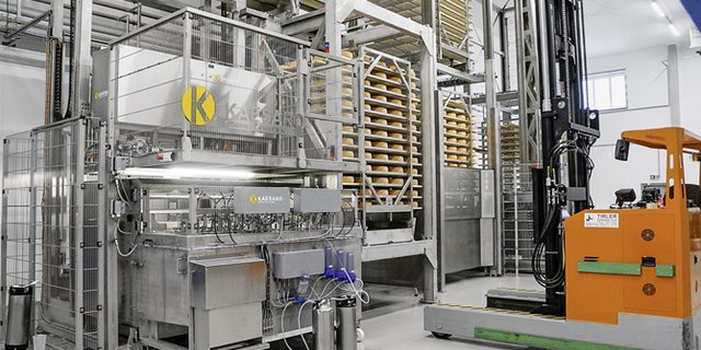 Blick in die Schmieranlage der Käserei Imlig in Oberriet. (Bild Martin Brunner / foodaktuell.ch)