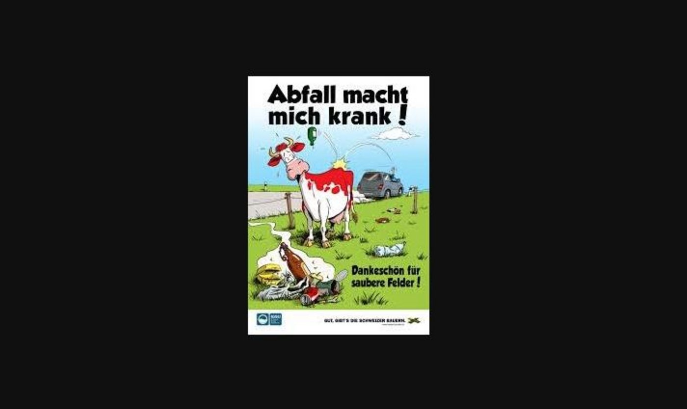 Littering ist eine Gefahr für Weidevieh und eine Quelle von Mikroplastik. Feldtafeln helfen, darauf aufmerksam zu machen. Aber auch Bauern selbst können Mikroplastik vermeiden. (Bild jsc)