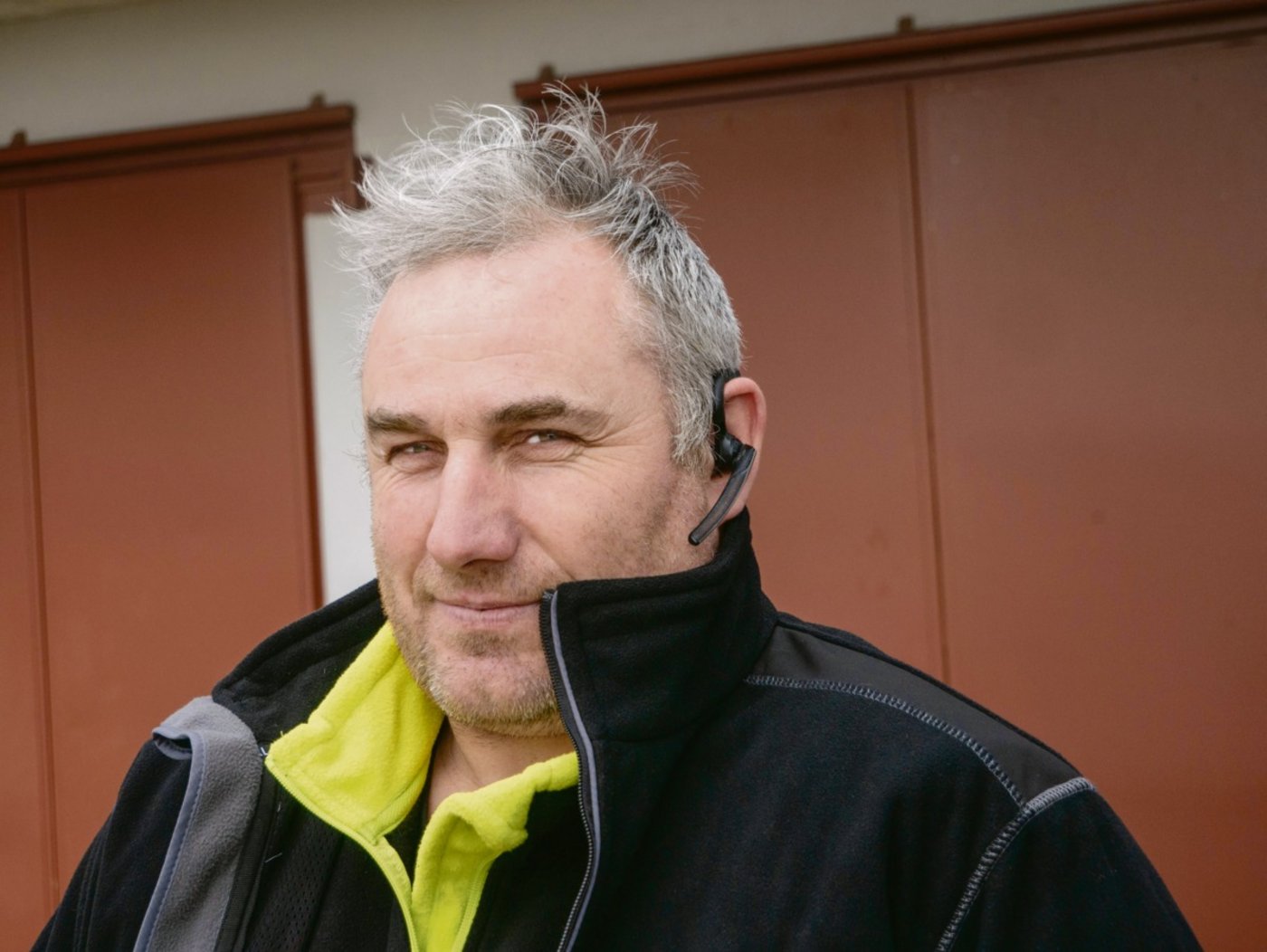 «Es braucht bis zu 20 % weniger Stickstoff als bei gestreutem Dünger.»Guido Steger, Lohnunternehmer und Landwirt aus Bellikon AG, der AMS-Dünger einsetzt.