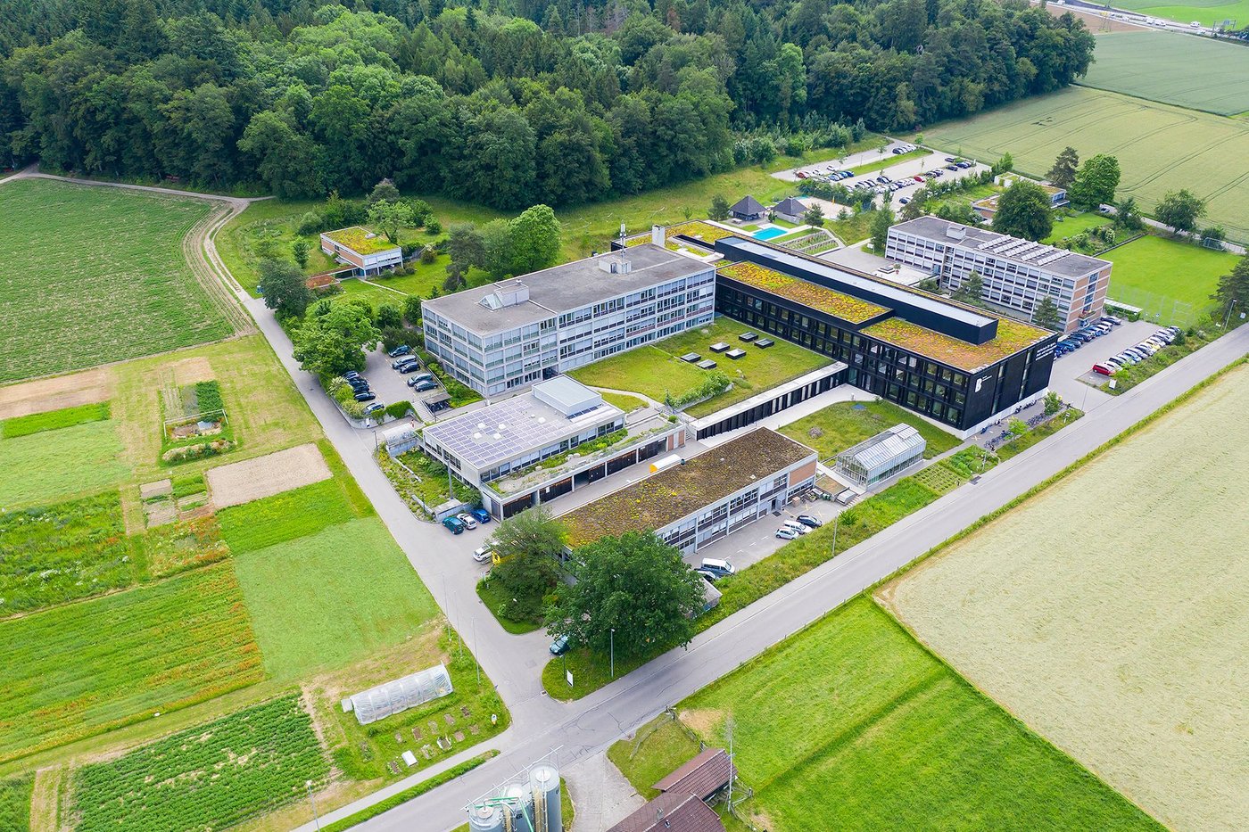 Die Leitung der HAFL will den Röstigraben überspringen und führt den Unterricht ab Herbst vermehrt in Deutsch und Französisch. (Bild BFH-HAFL)