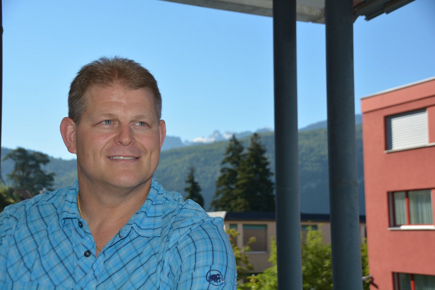 Daniel von Euw ist dem Schwingsport auch nach seiner Aktivkarriere treu geblieben. (Bild Armin Emmenegger)