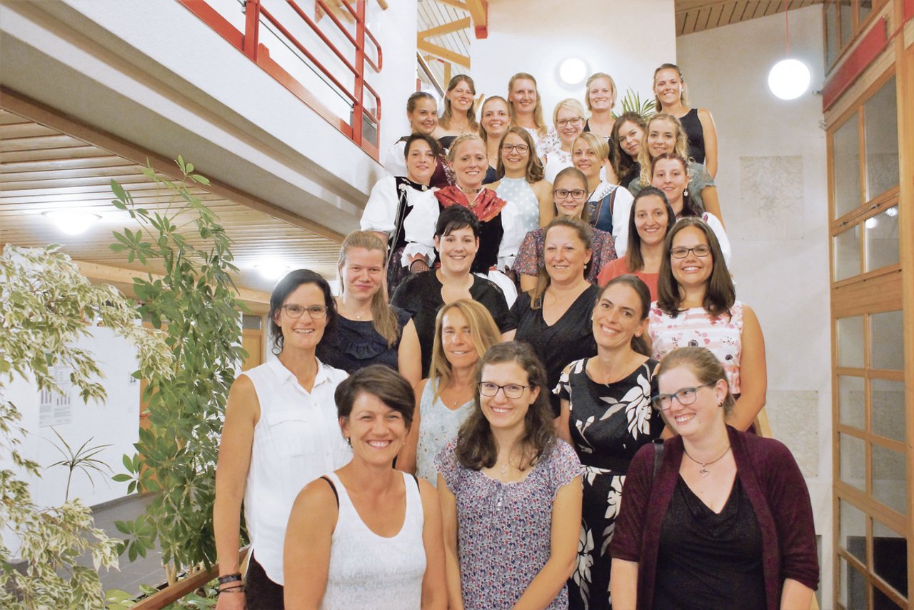 Die erfolgreichen Absolventinnen der Bäuerinnenschule in Schüpfheim. (Bild sso)