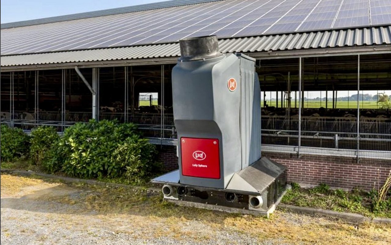 The Lely Sphere module on the outside wall of a barn.