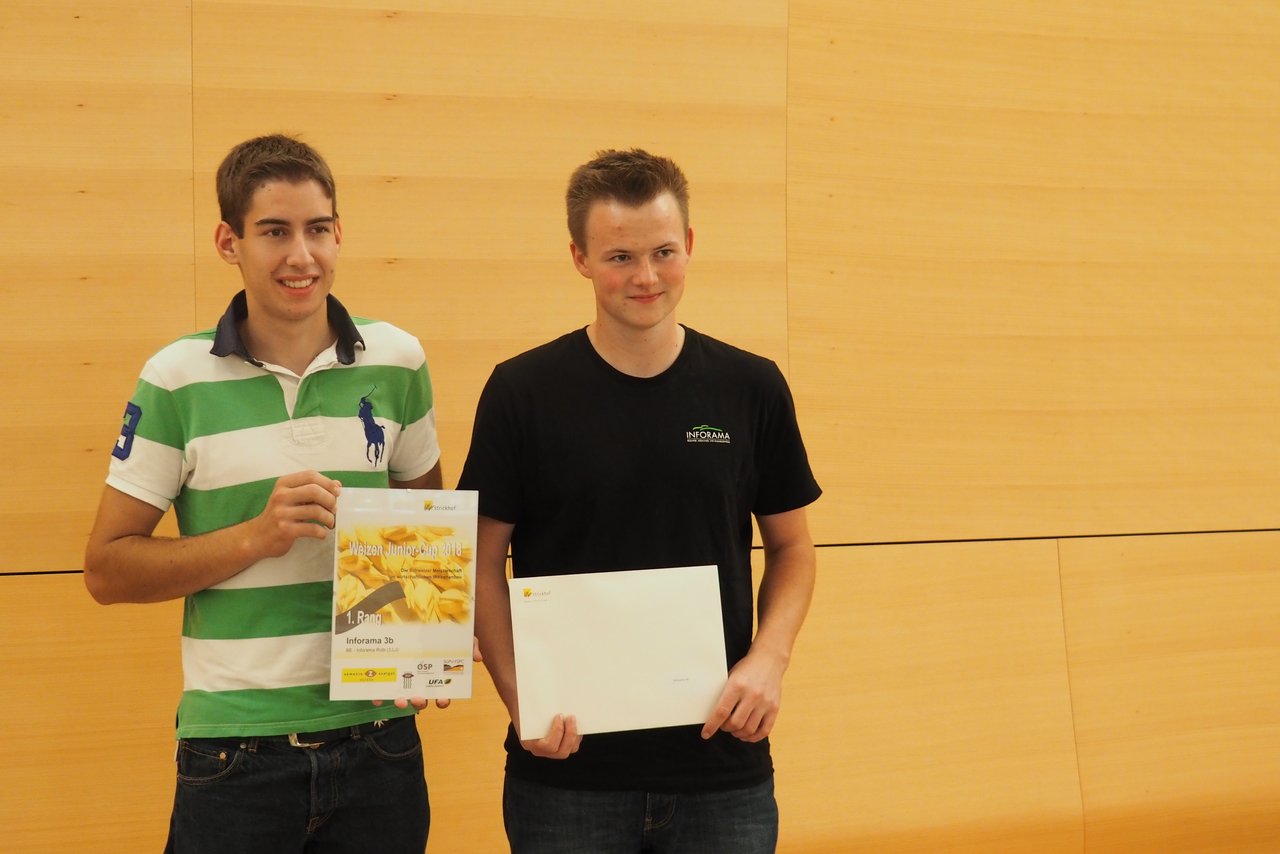 Marc Meister (links) und Patrick Fankhauser vom Siegerteam Inforama 3b. (Bilder chw)