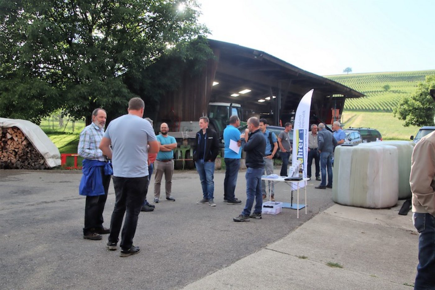 Vorgängig zur Generalversammlung erfolgte ein reger Erfahrungsaustausch unter den Mitgliedern und Gästen. (Bilder Roland Müller)