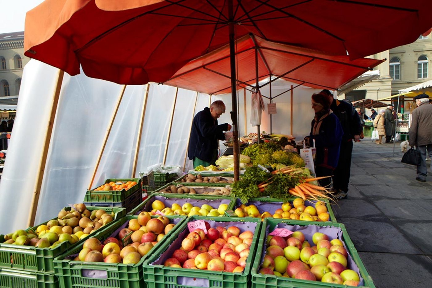 Marktfahrende fühlen sich nach dem Entscheid des Bundesrates unfair behandelt und schrieben ihm einen offenen Brief deswegen. (Bild bernerwochenmarkt.ch)
