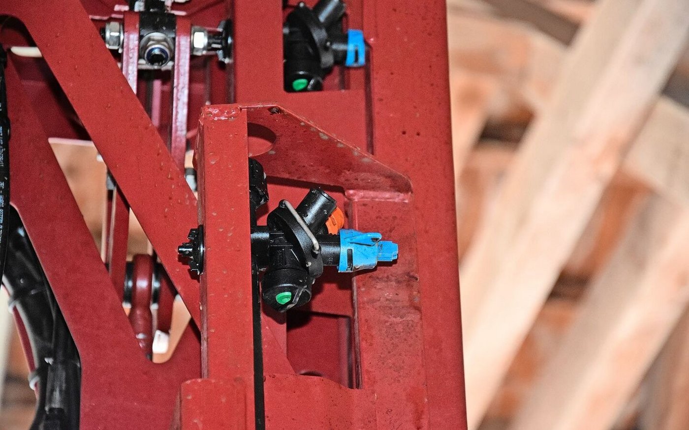 Mehrfachdüsen erlauben es, die jeweils passende Düsengrösse je nach Kultur zu wählen. Das macht flexibler und die Applikation genauer.